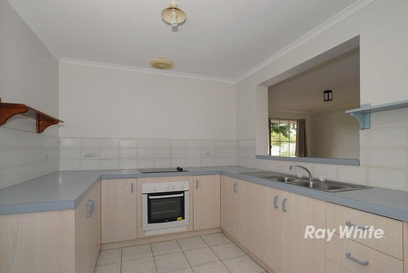 21 Denham Crescent, CRANBOURNE NORTH VIC 3977, Cranbourne North - Thumbnail 4