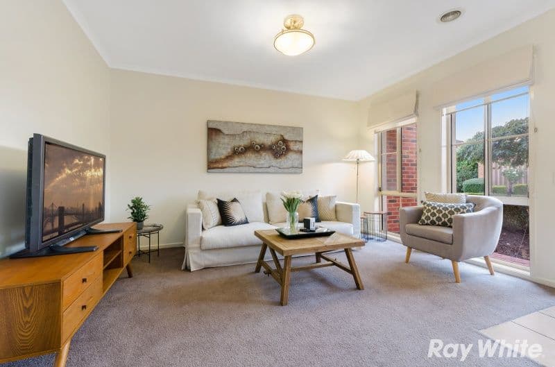 13 Kingsland Close, Dingley Village VIC 3172, Dingley Village - Thumbnail 2