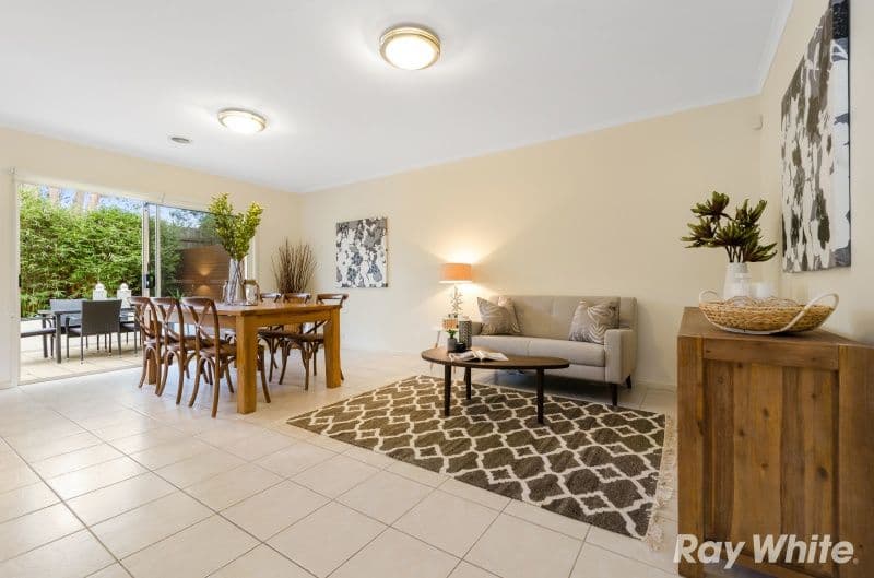 13 Kingsland Close, Dingley Village VIC 3172, Dingley Village - Thumbnail 4