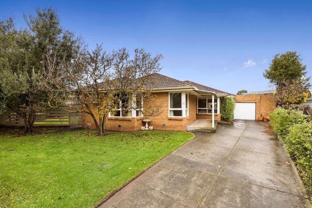 6 Wendy Court, Oakleigh South VIC 3167, Oakleigh South - Image 1
