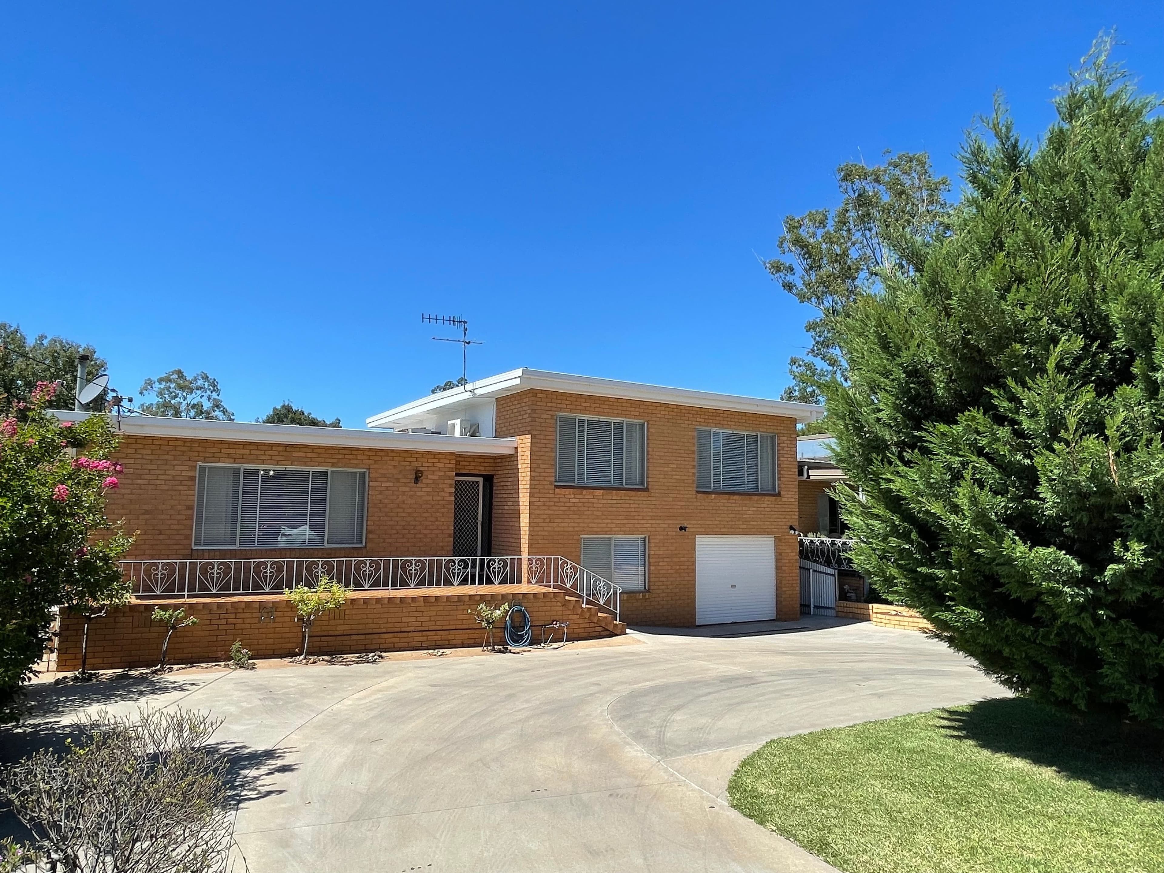 55 Blumer Avenue, Griffith NSW 2680, Griffith - Image 1