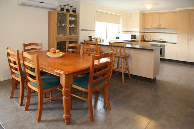 12 Broadwater Street, WYNDHAM VALE VIC 3024, Wyndham Vale - Thumbnail 2