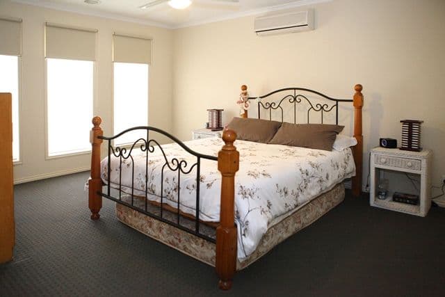 12 Broadwater Street, WYNDHAM VALE VIC 3024, Wyndham Vale - Thumbnail 6