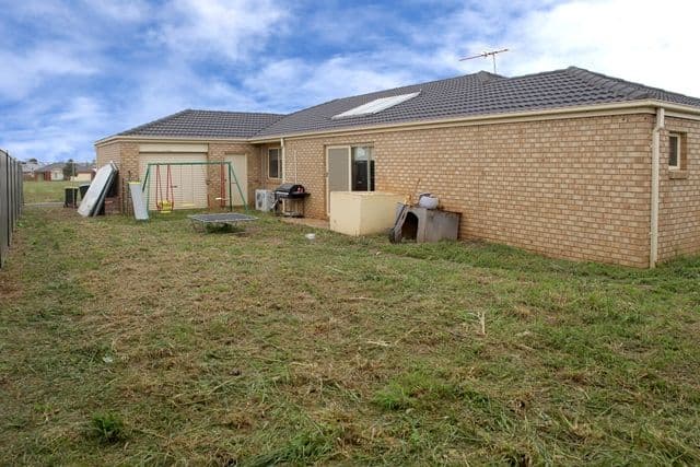 12 Broadwater Street, WYNDHAM VALE VIC 3024, Wyndham Vale - Thumbnail 7