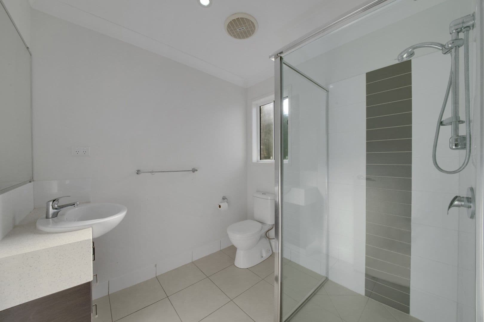 11 Dampier Court, Glen Eden QLD 4680, Glen Eden - Thumbnail 4