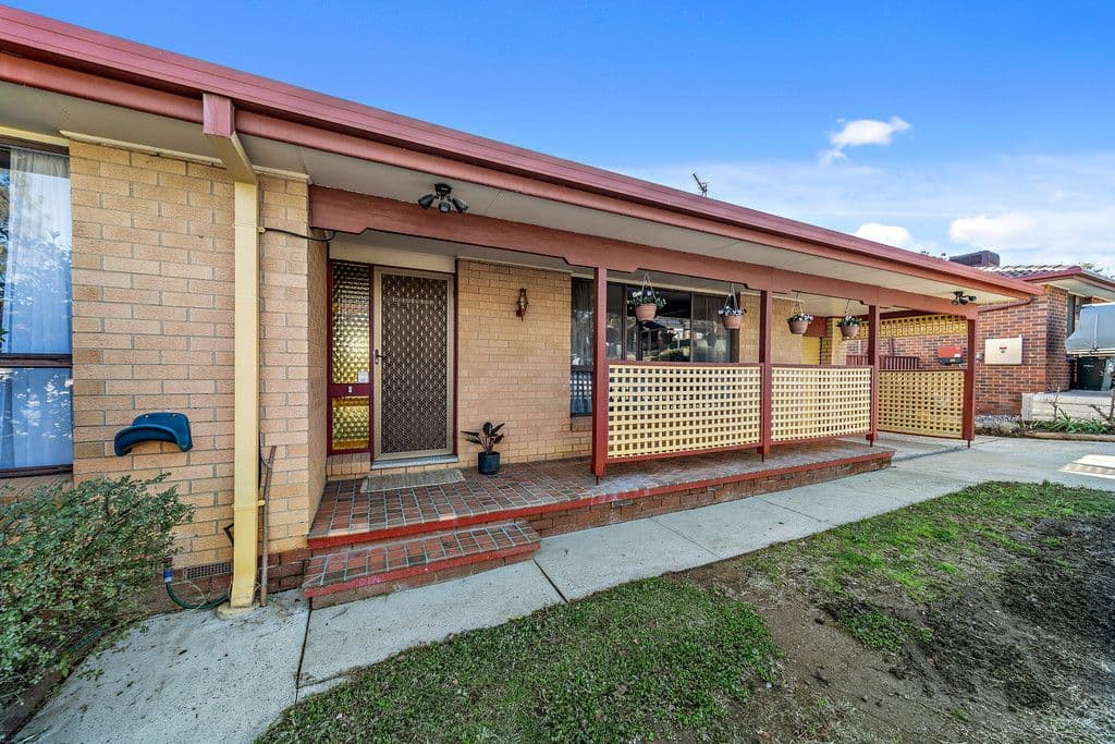 120 Marconi Crescent, Kambah ACT 2902, Kambah - Thumbnail 2