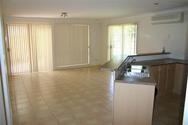 7 Borrowdale Way, BEAUMONT HILLS NSW 2155, Beaumont Hills - Thumbnail 2