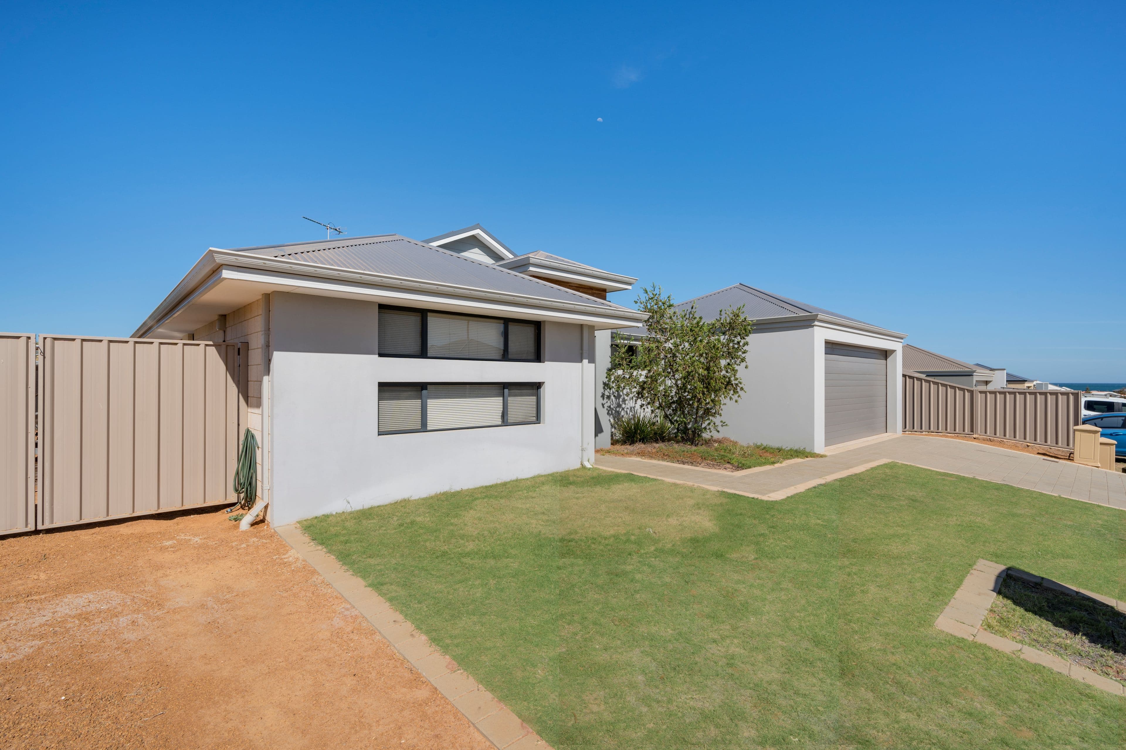 28 Swell Terrace, Glenfield WA 6532, Glenfield - Thumbnail 3