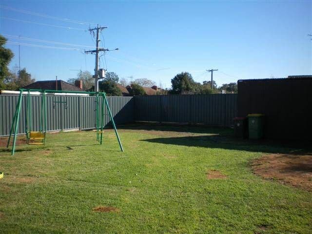 2 Pascoe Street, ECHUCA VIC 3564, Echuca - Thumbnail 5