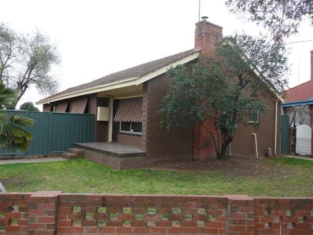 2 Pascoe Street, ECHUCA VIC 3564, Echuca - Thumbnail 6