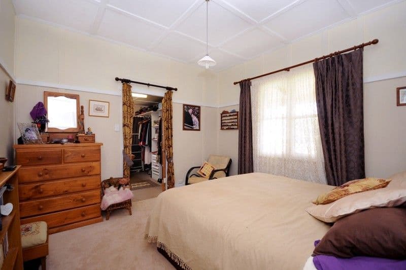 147 Holberton Street, NEWTOWN QLD 4350, Newtown - Thumbnail 5