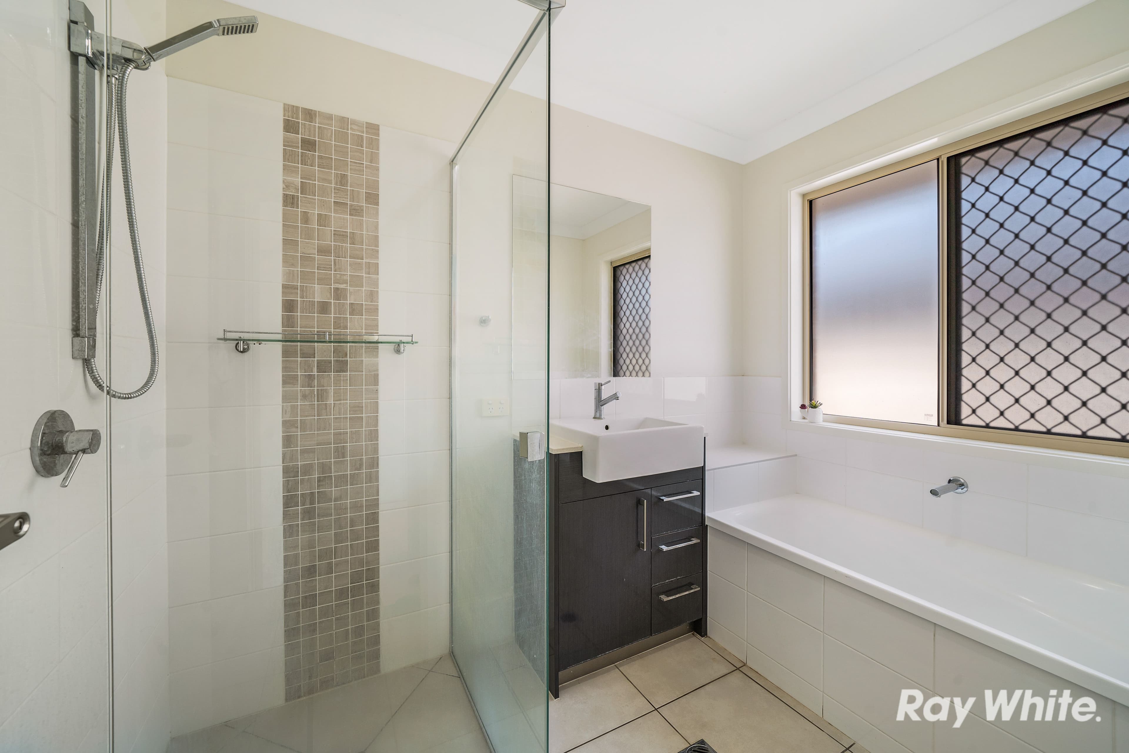 12 Tourmaline Road, Logan Reserve QLD 4133, Logan Reserve - Thumbnail 7