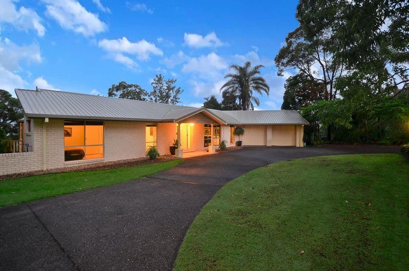 152 Simpsons Road, CURRUMBIN WATERS QLD 4223, Currumbin Waters - Thumbnail 2