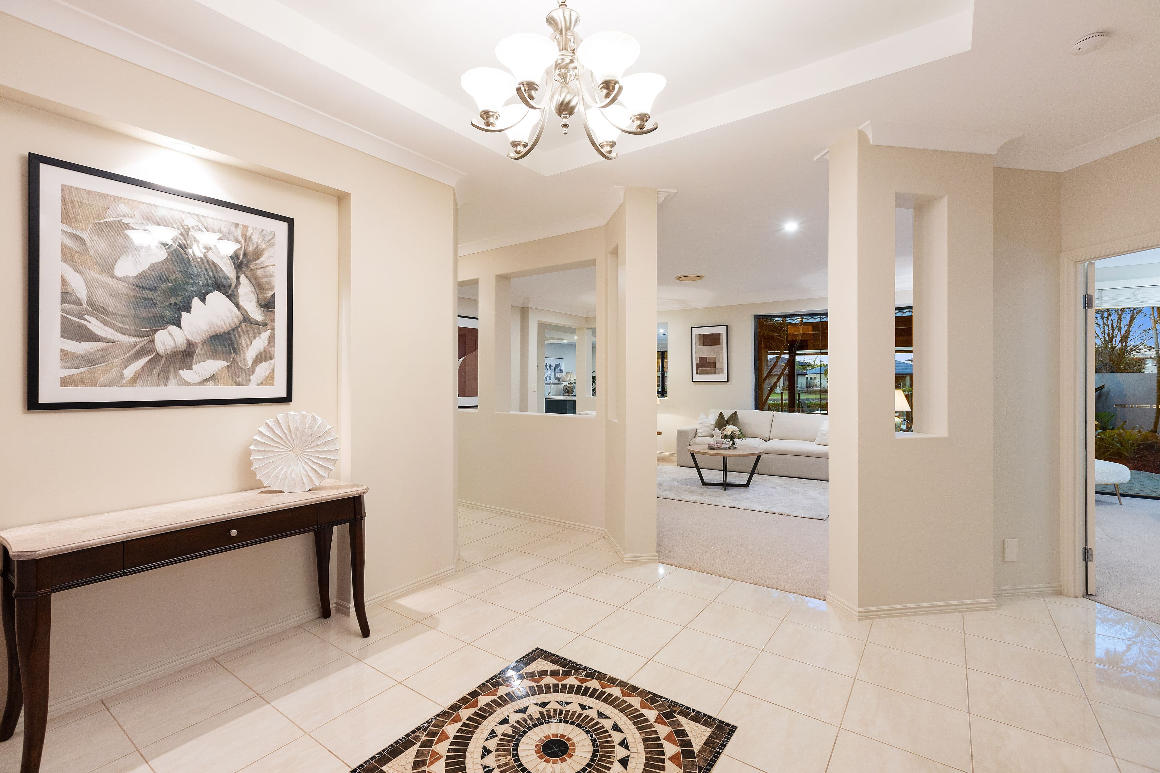 26 Calmwater Crescent, Helensvale QLD 4212, Helensvale - Thumbnail 2