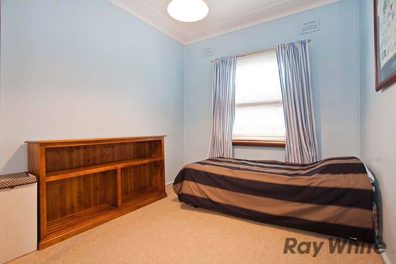 52 Lynwen Crescent, BANKSIA NSW 2216, Banksia - Thumbnail 3