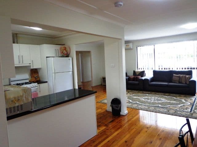 52 Beale Crescent, FAIRFIELD WEST NSW 2165, Fairfield West - Thumbnail 8
