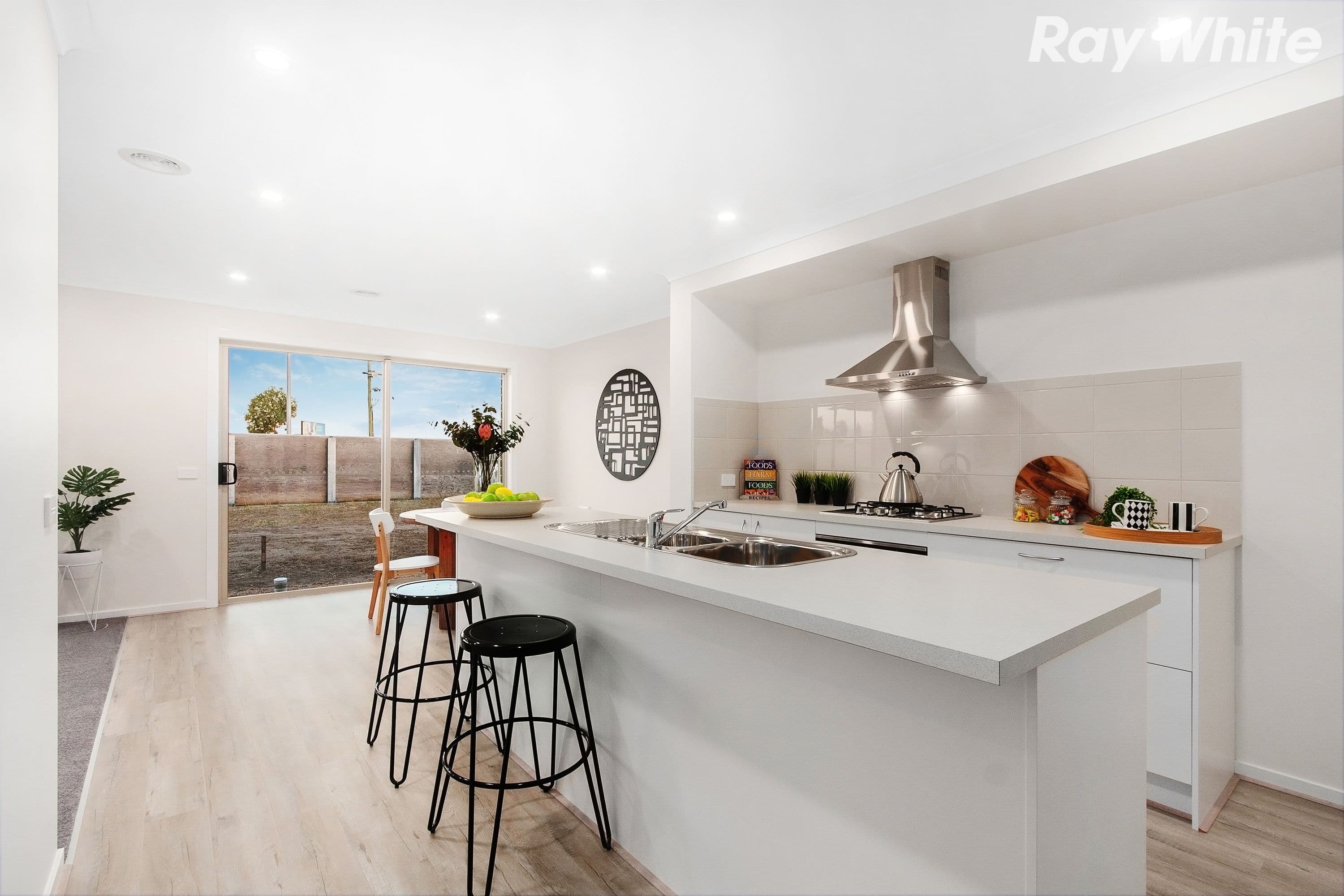 188 Blue Horizons Way, Pakenham VIC 3810, Pakenham - Thumbnail 4