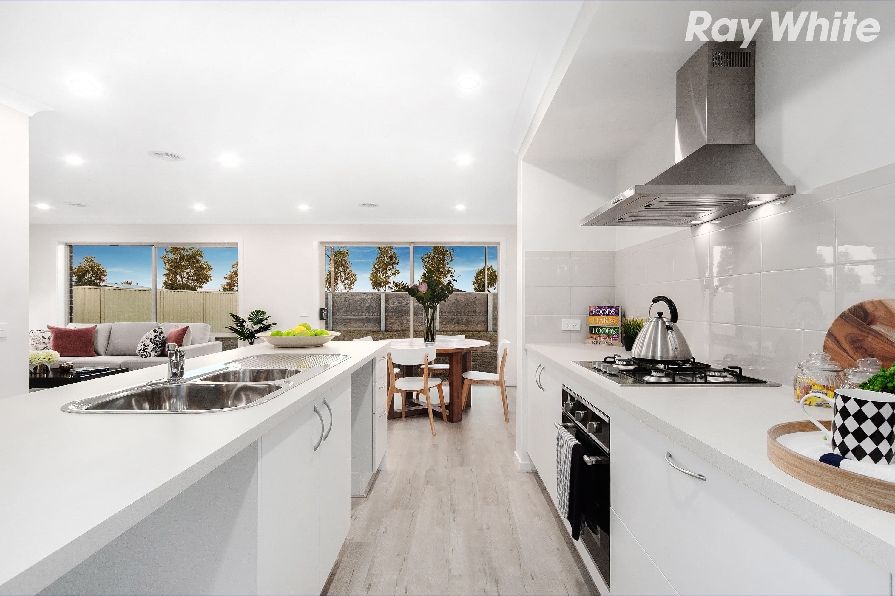188 Blue Horizons Way, Pakenham VIC 3810, Pakenham - Thumbnail 5