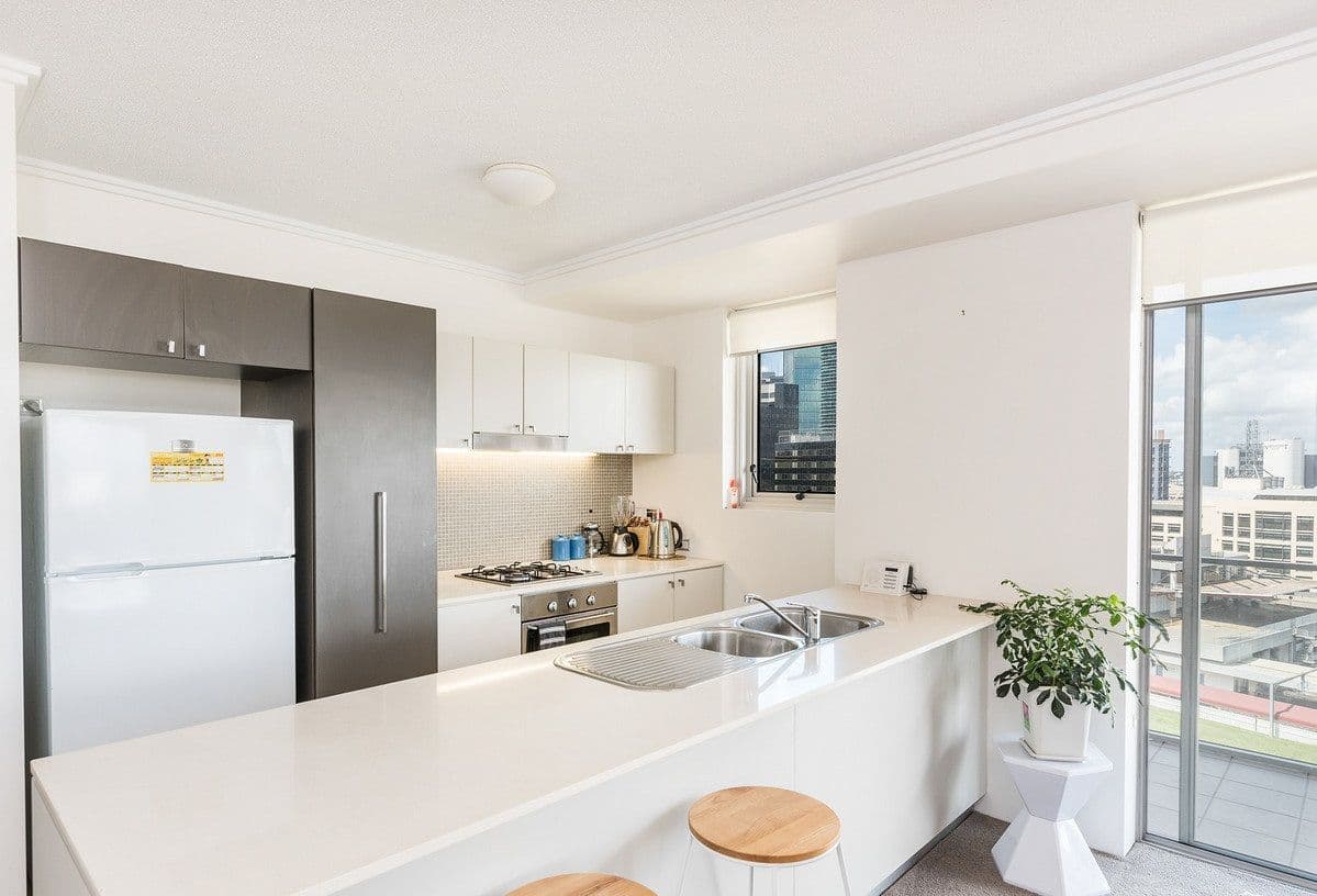 3 Parkland Boulevard, BRISBANE CITY QLD 4000, Brisbane City - Thumbnail 6