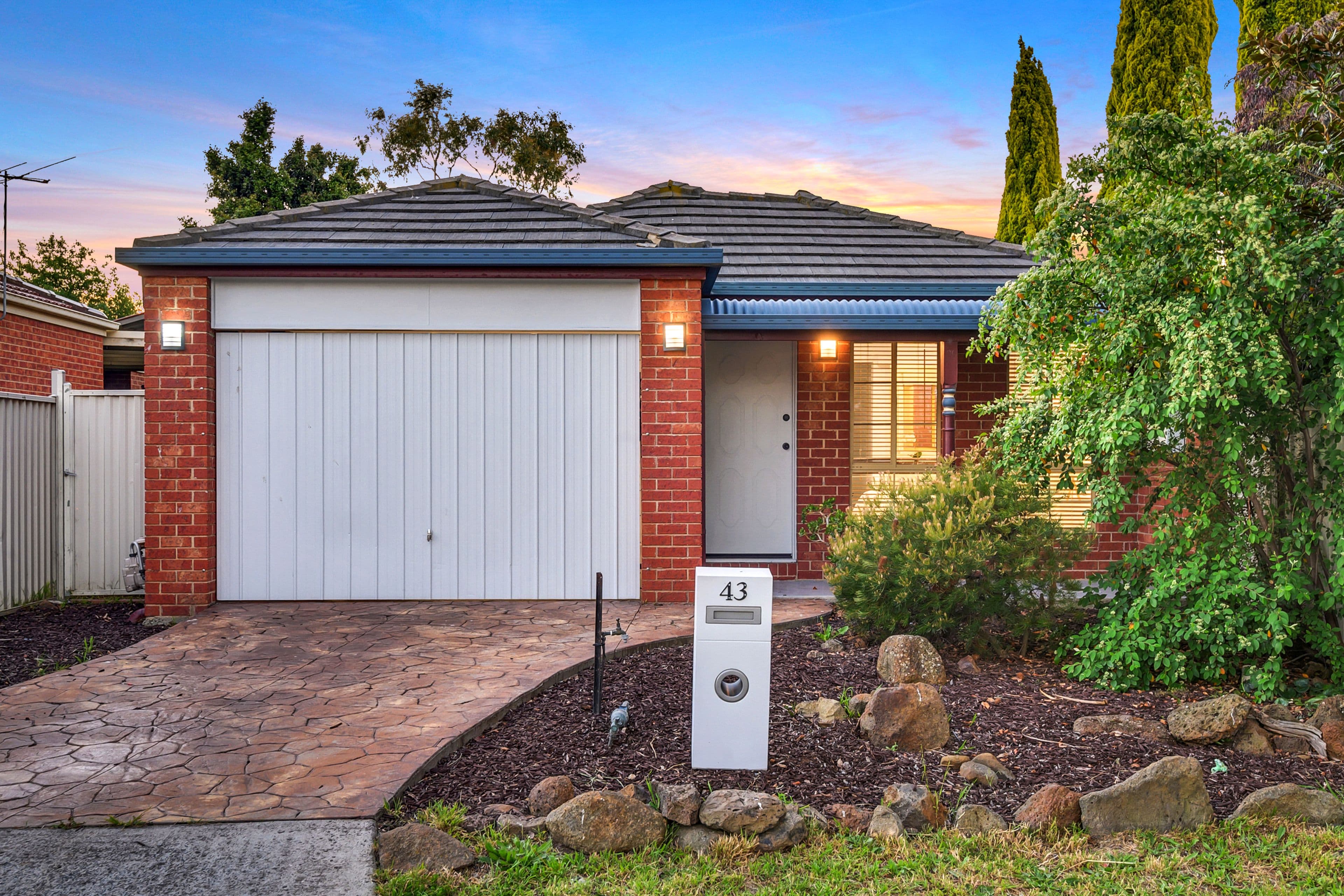 43 Woodlea Crescent, Craigieburn VIC 3064, Craigieburn - Image 1