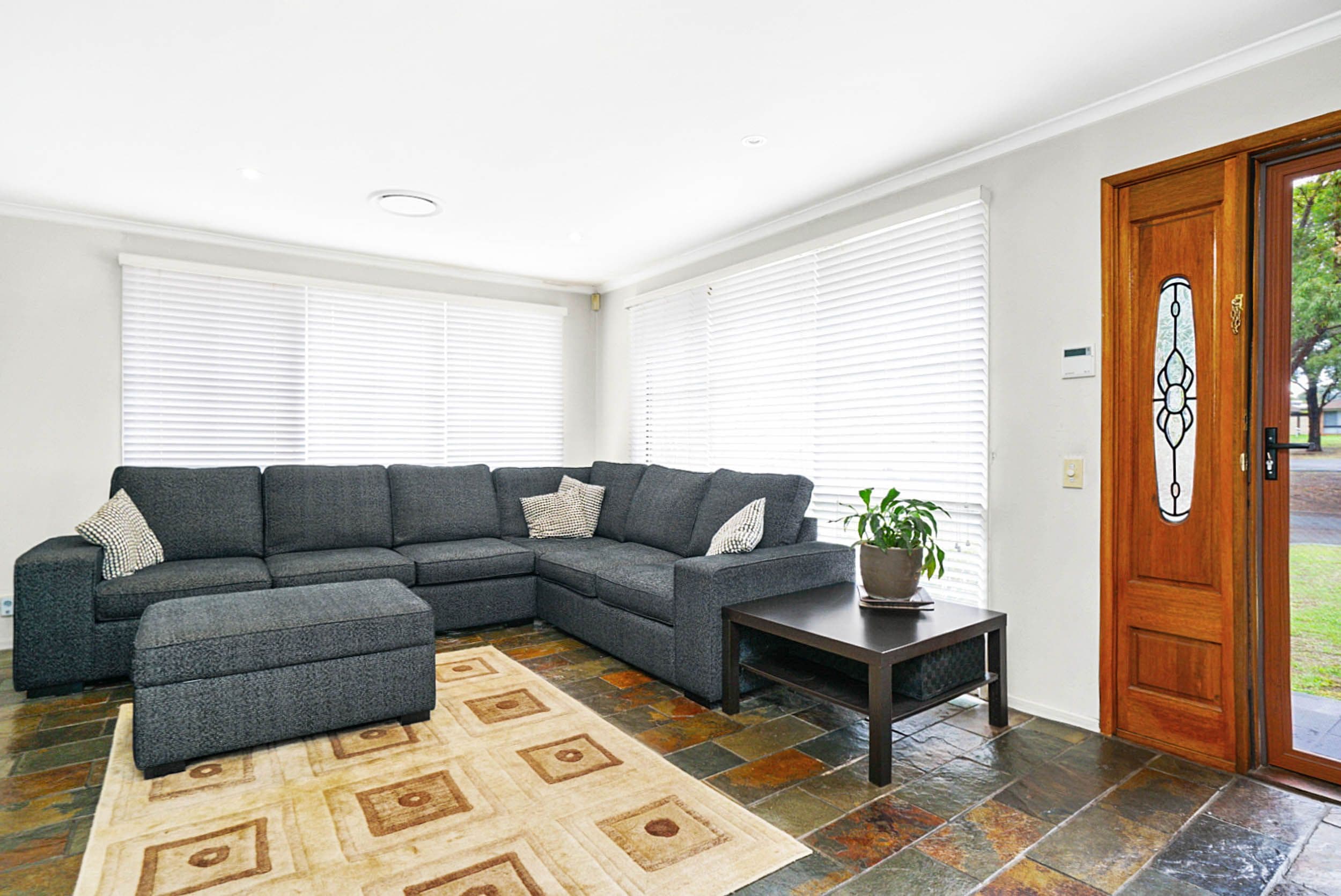 33 Ingram Avenue, Milperra - Thumbnail 3