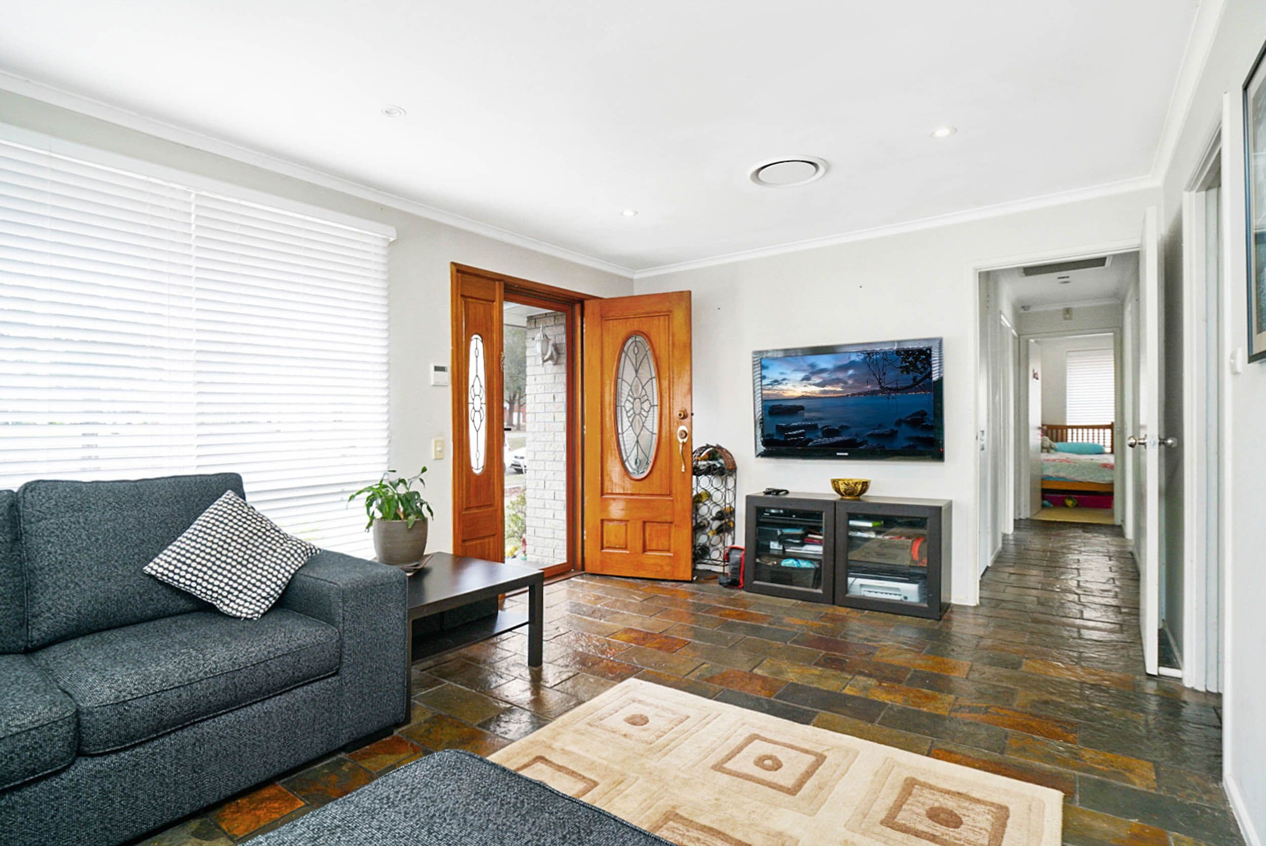 33 Ingram Avenue, Milperra - Thumbnail 4
