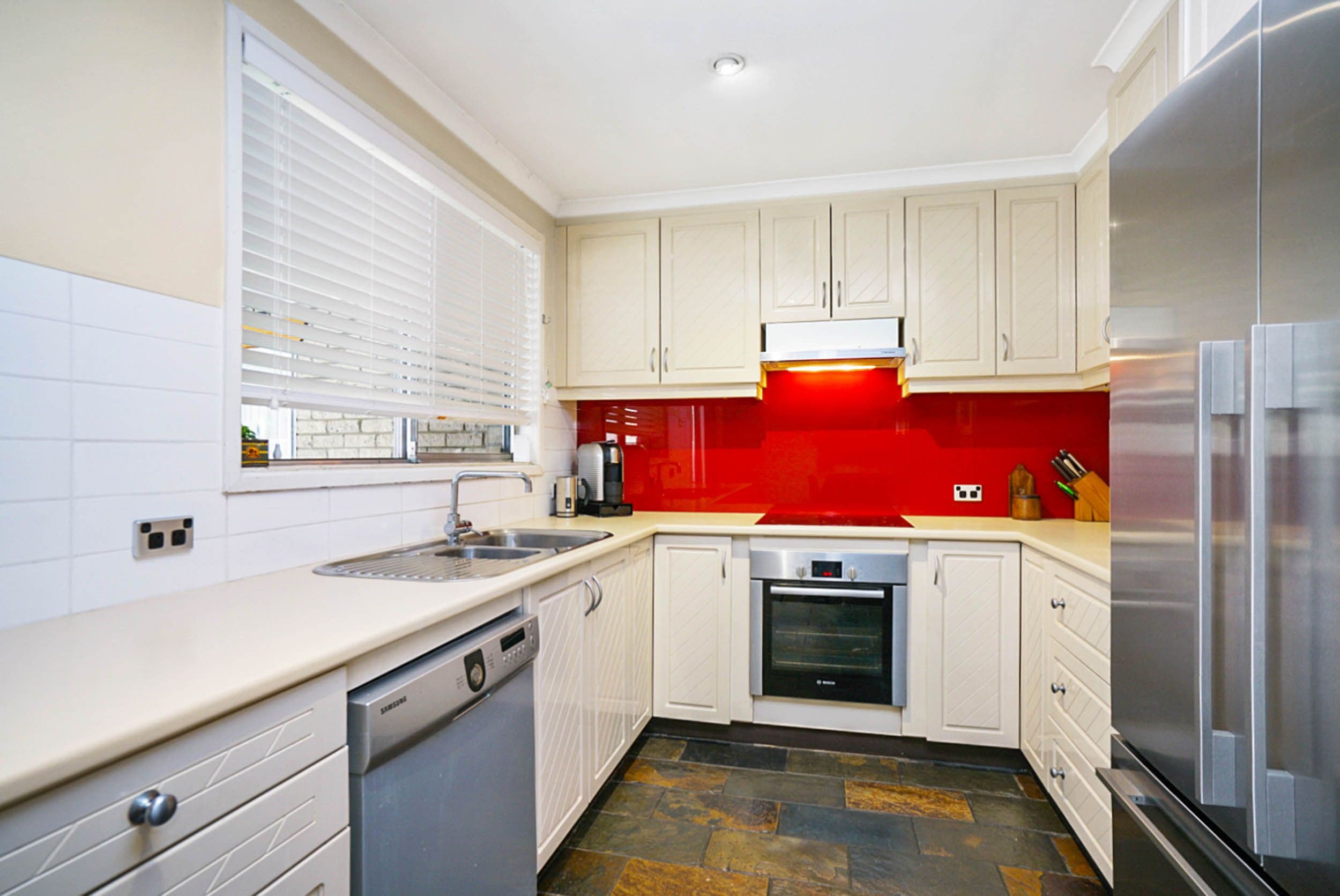 33 Ingram Avenue, Milperra - Thumbnail 5