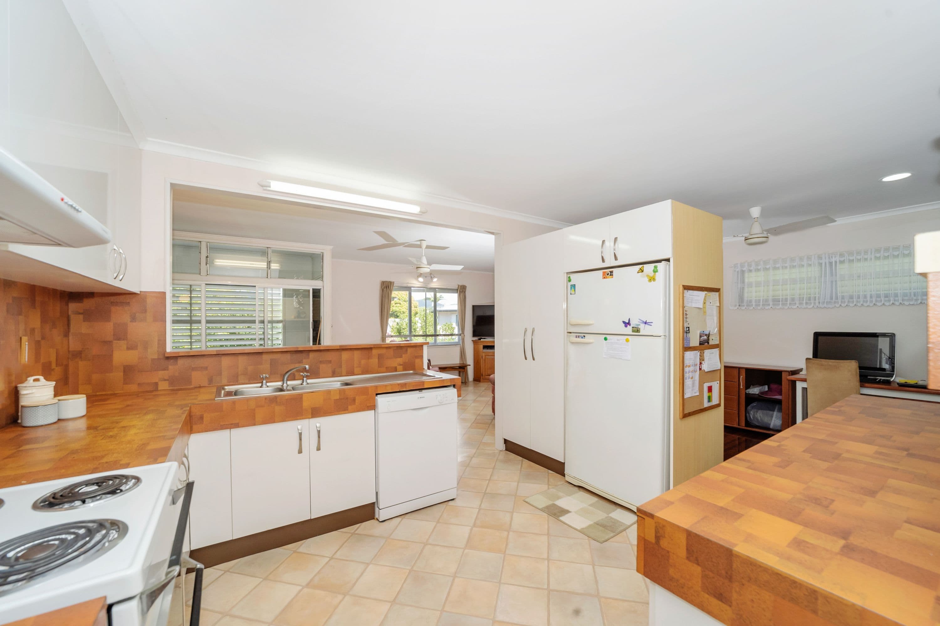 18 Hibiscus Street, Cranbrook QLD 4814, Cranbrook - Thumbnail 5