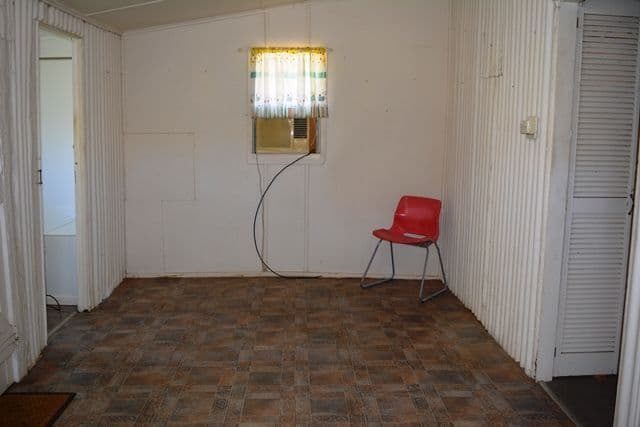 42 Thistle Street, Blackall QLD 4472, Blackall - Thumbnail 4