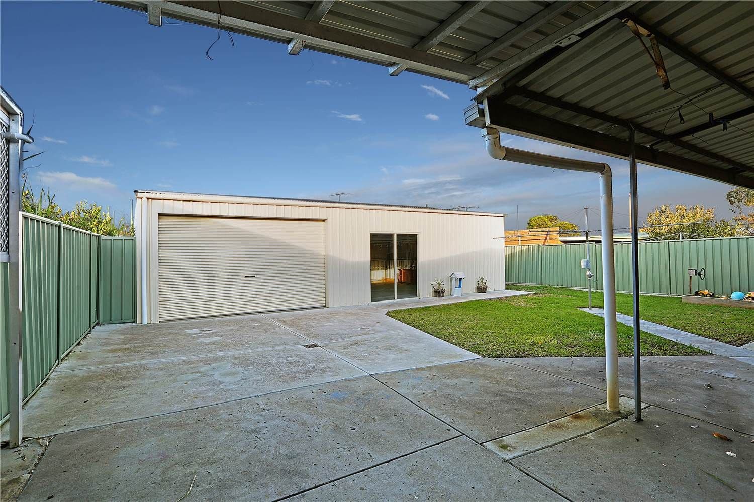 16 Peacock Avenue, NORLANE VIC 3214, Norlane - Thumbnail 2