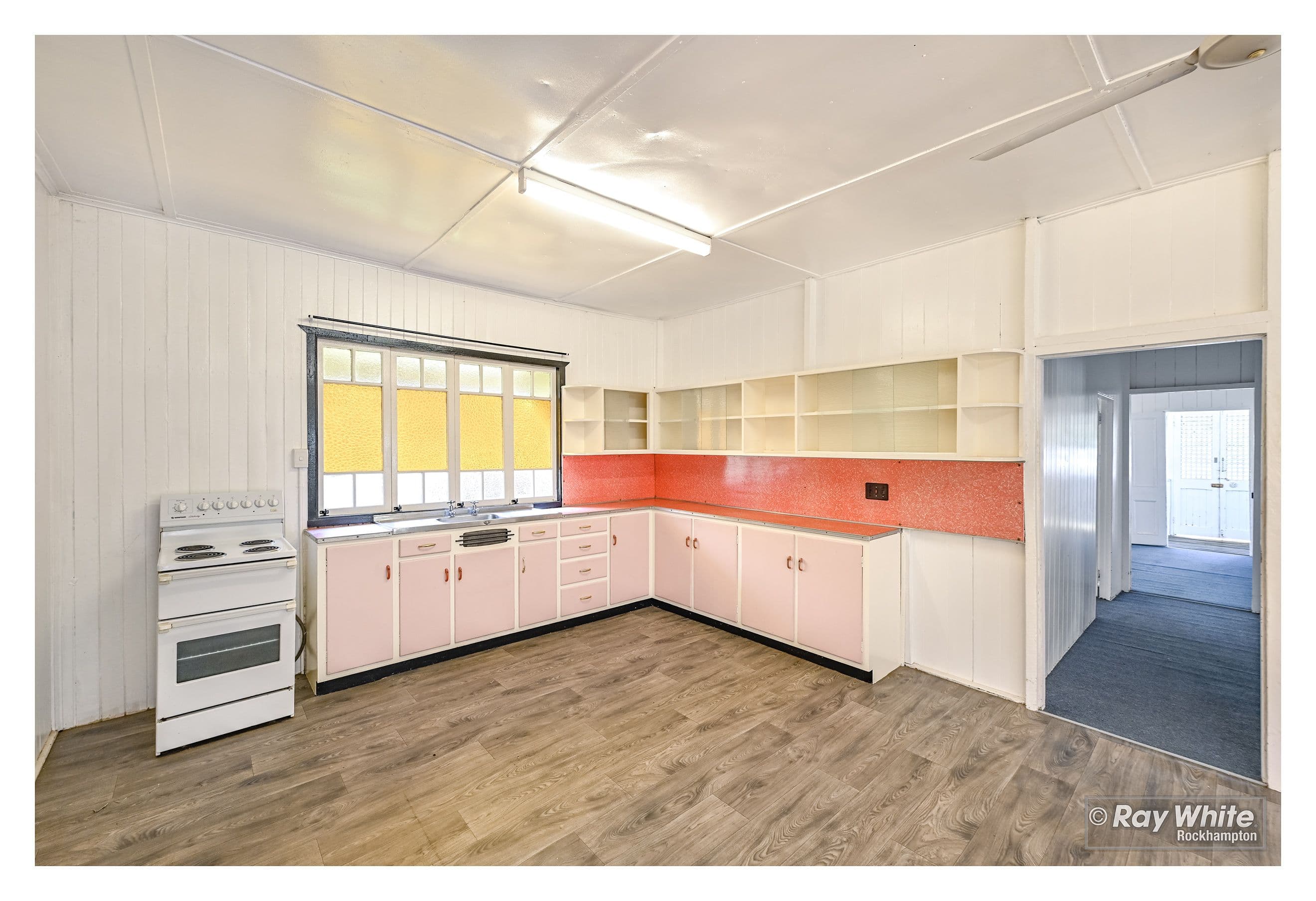 4 Dennis Street, Happy Valley SA 5159, Happy Valley - Thumbnail 3