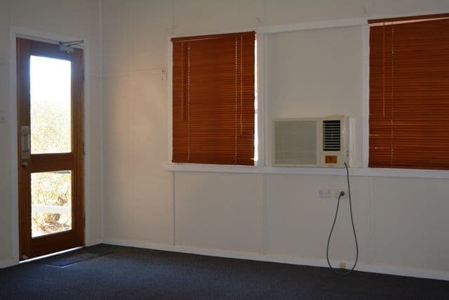 14 Coronation Drive, Blackall QLD 4472, Blackall - Thumbnail 3