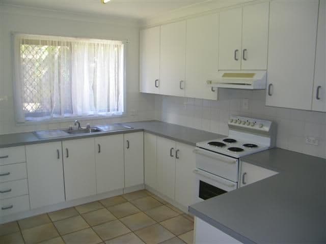 11 Nothling Street, GLADSTONE QLD 4680, Gladstone - Thumbnail 3