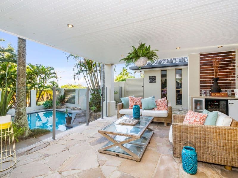 16 Jondique Avenue, Merrimac QLD 4226, Merrimac - Thumbnail 2