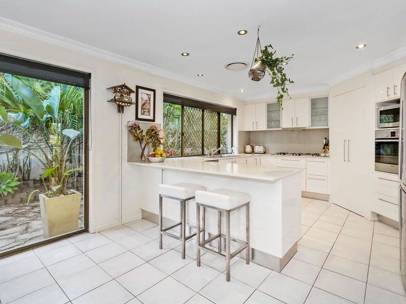 16 Jondique Avenue, Merrimac QLD 4226, Merrimac - Thumbnail 6