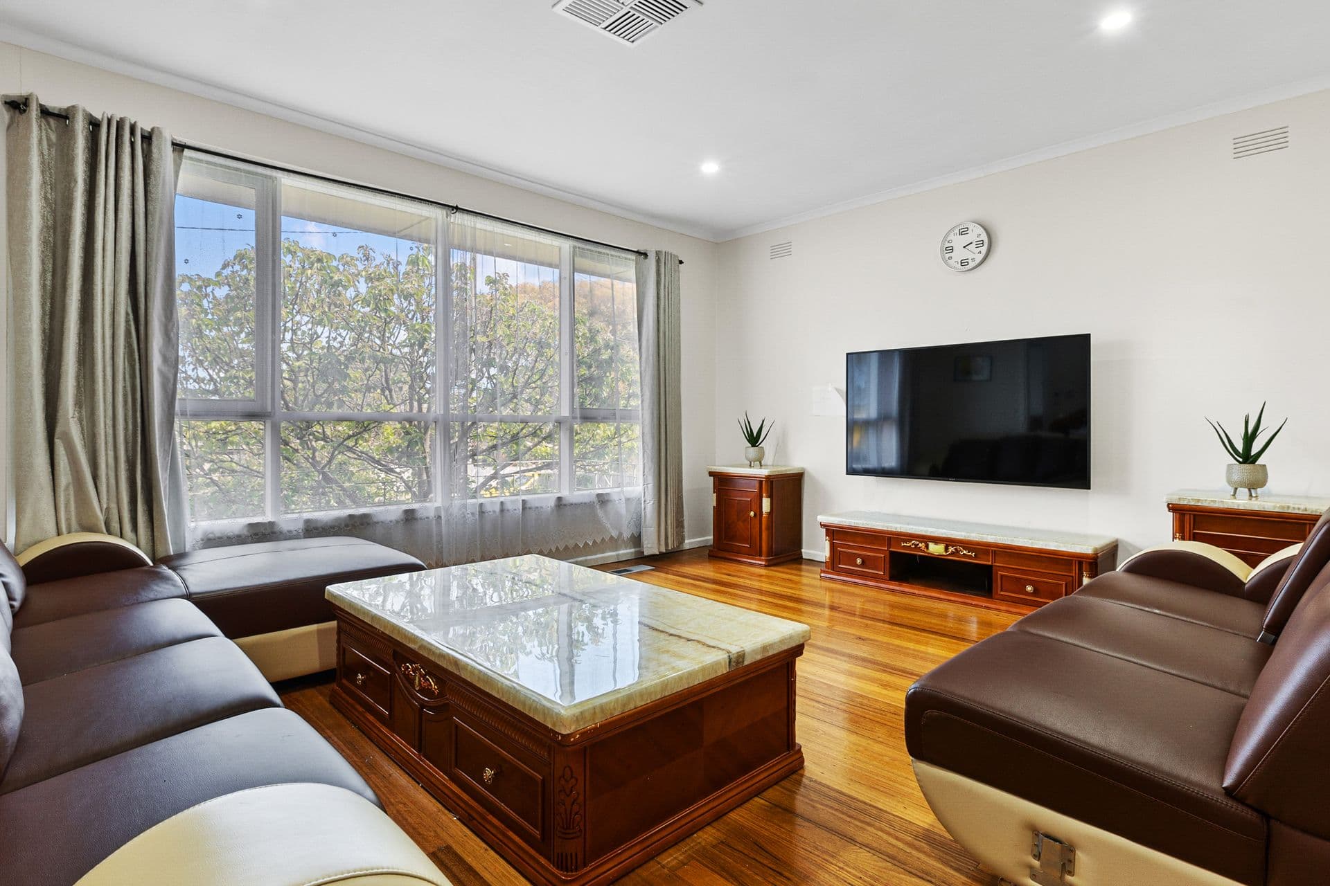 15 Wilkes Street, Ferntree Gully VIC 3156, Ferntree Gully - Thumbnail 2