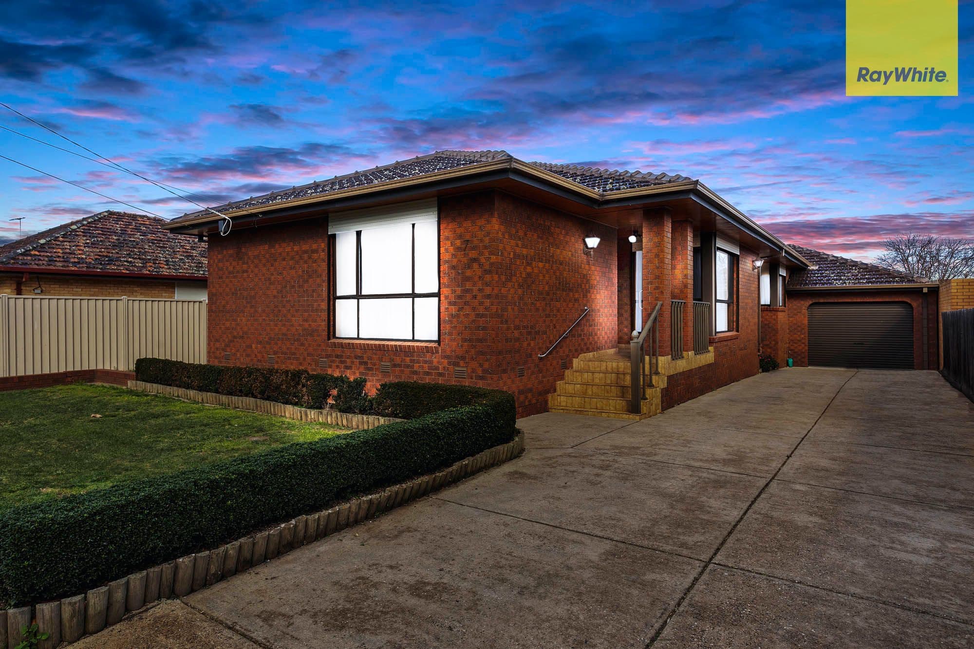 7 Craigielea Avenue, St Albans VIC 3021, St Albans - Image 1