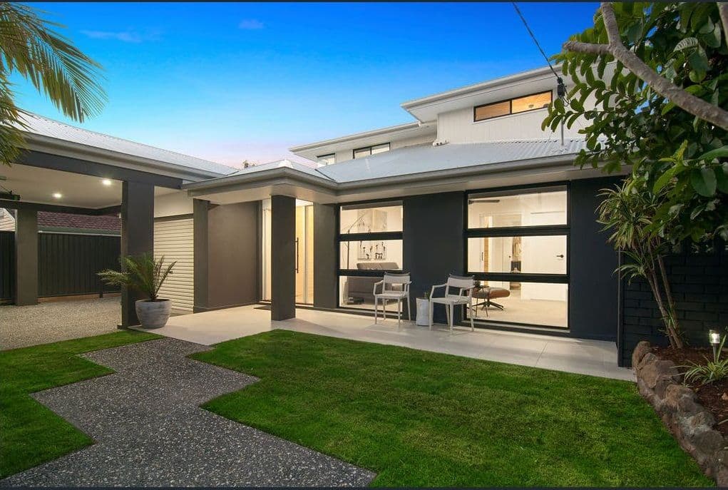 29 Shoveller Avenue, Paradise Point QLD 4216, Paradise Point - Thumbnail 3
