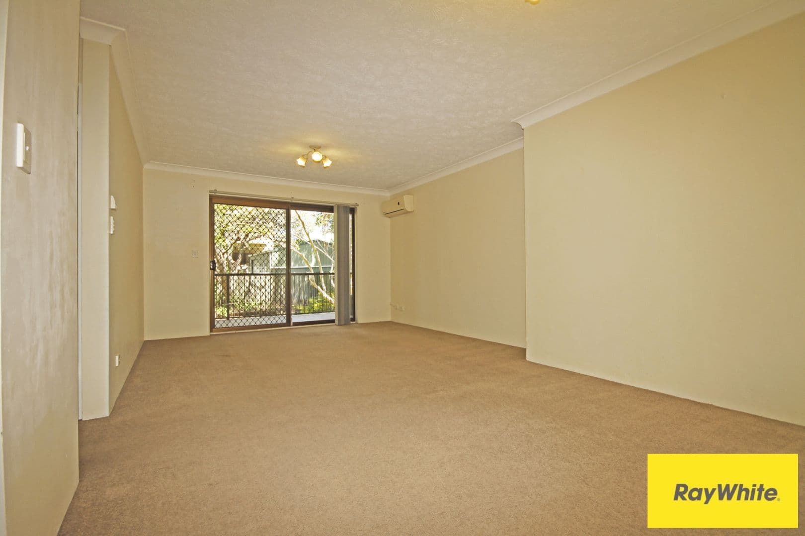 45 Harold Street, Holland Park QLD 4121, Holland Park - Thumbnail 3