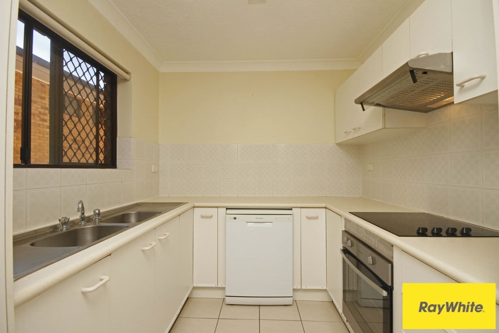 45 Harold Street, Holland Park QLD 4121, Holland Park - Thumbnail 5