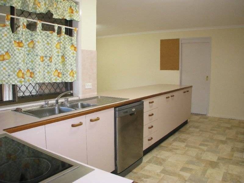 16 Aydon Court, KEPERRA QLD 4054, Keperra - Thumbnail 6