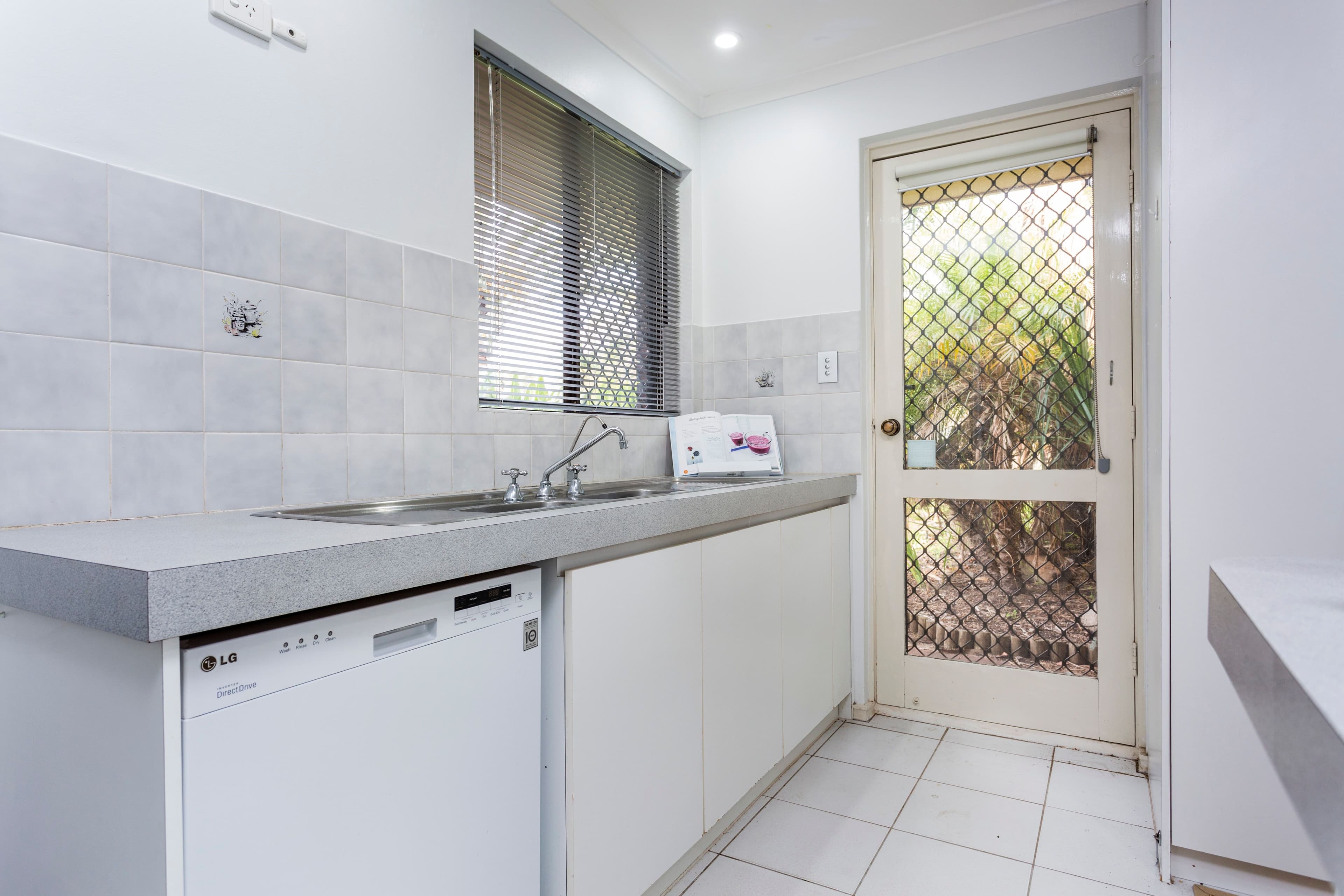 19 Passey Place, Kardinya WA 6163, Kardinya - Thumbnail 6