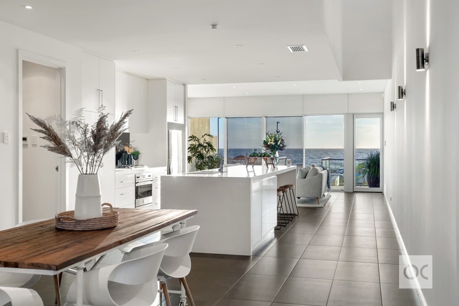 2/24 Seaview Road, West Beach - Thumbnail 8