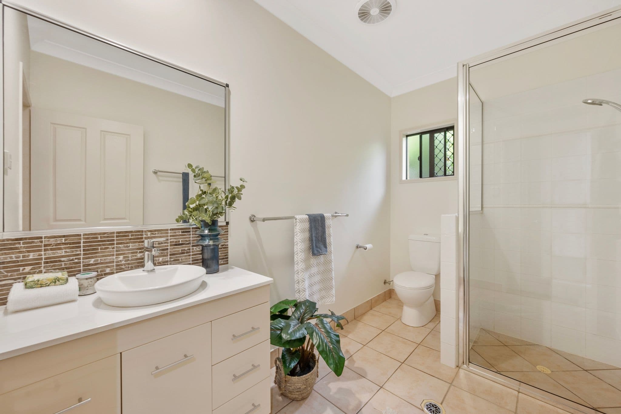 6 Hooper Street, Belgian Gardens QLD 4810, Belgian Gardens - Thumbnail 7