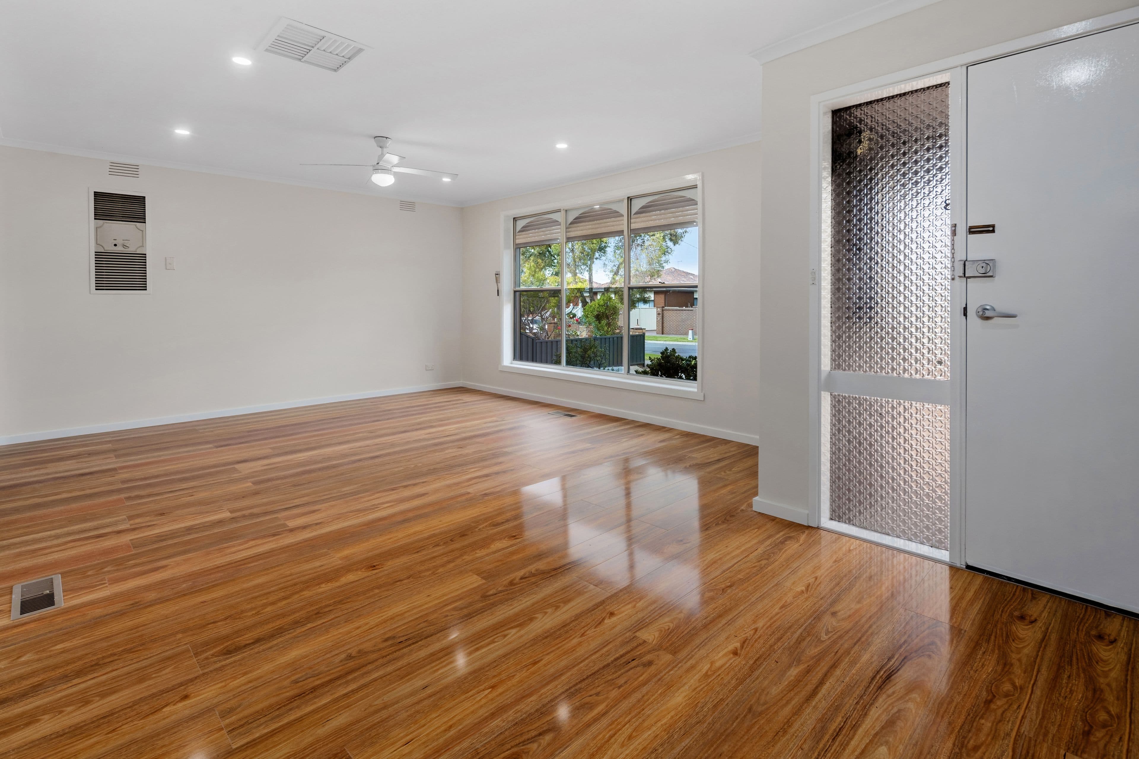 8 Bargrove Court, Thomastown VIC 3074, Thomastown - Thumbnail 2