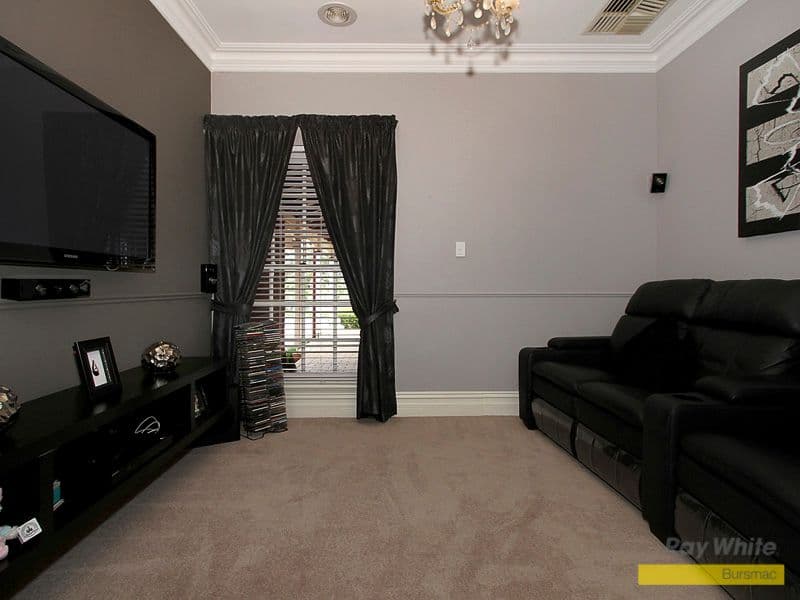 4 Alta Laguna Crescent, Ballajura WA 6066, Ballajura - Thumbnail 5