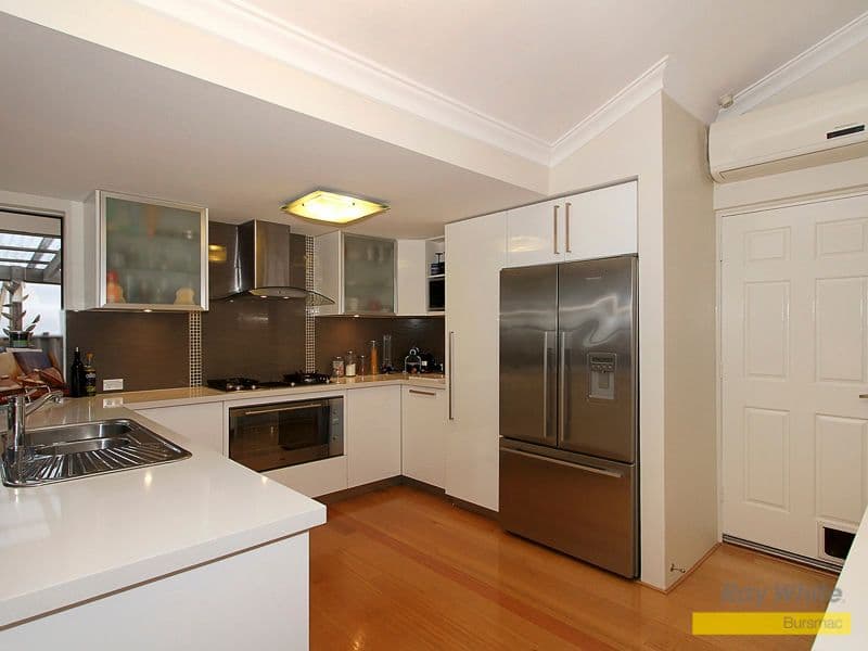 4 Alta Laguna Crescent, Ballajura WA 6066, Ballajura - Thumbnail 7