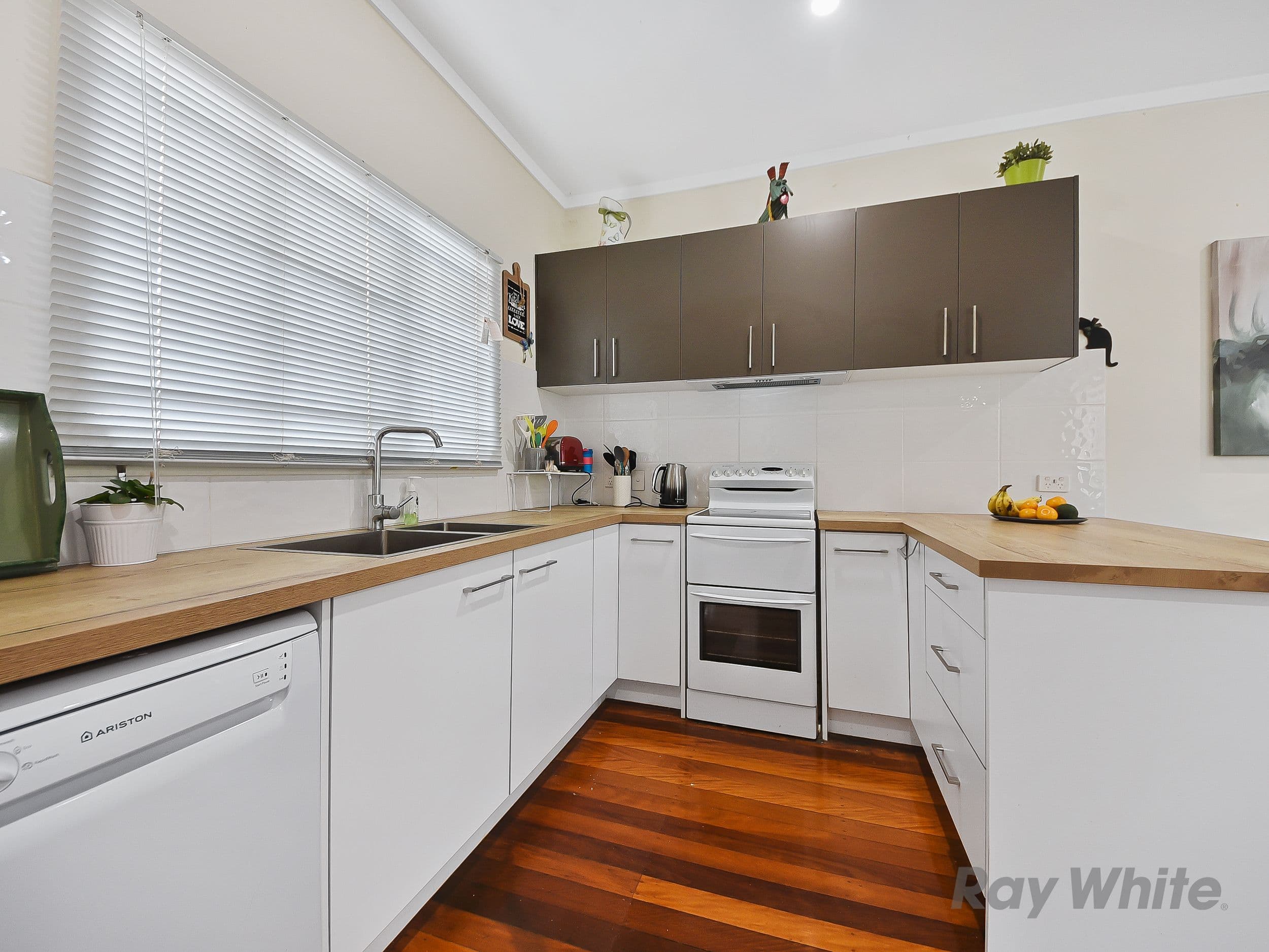 27 Halcomb Street, Zillmere QLD 4034, Zillmere - Thumbnail 4