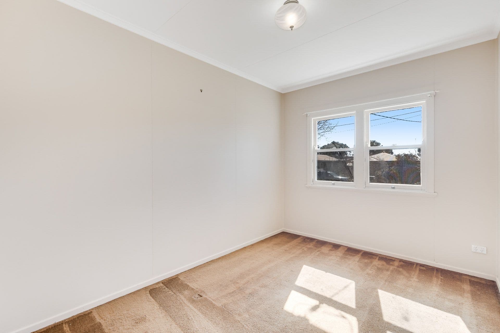 46 Wallace Street, Newtown QLD 4350, Newtown - Thumbnail 6