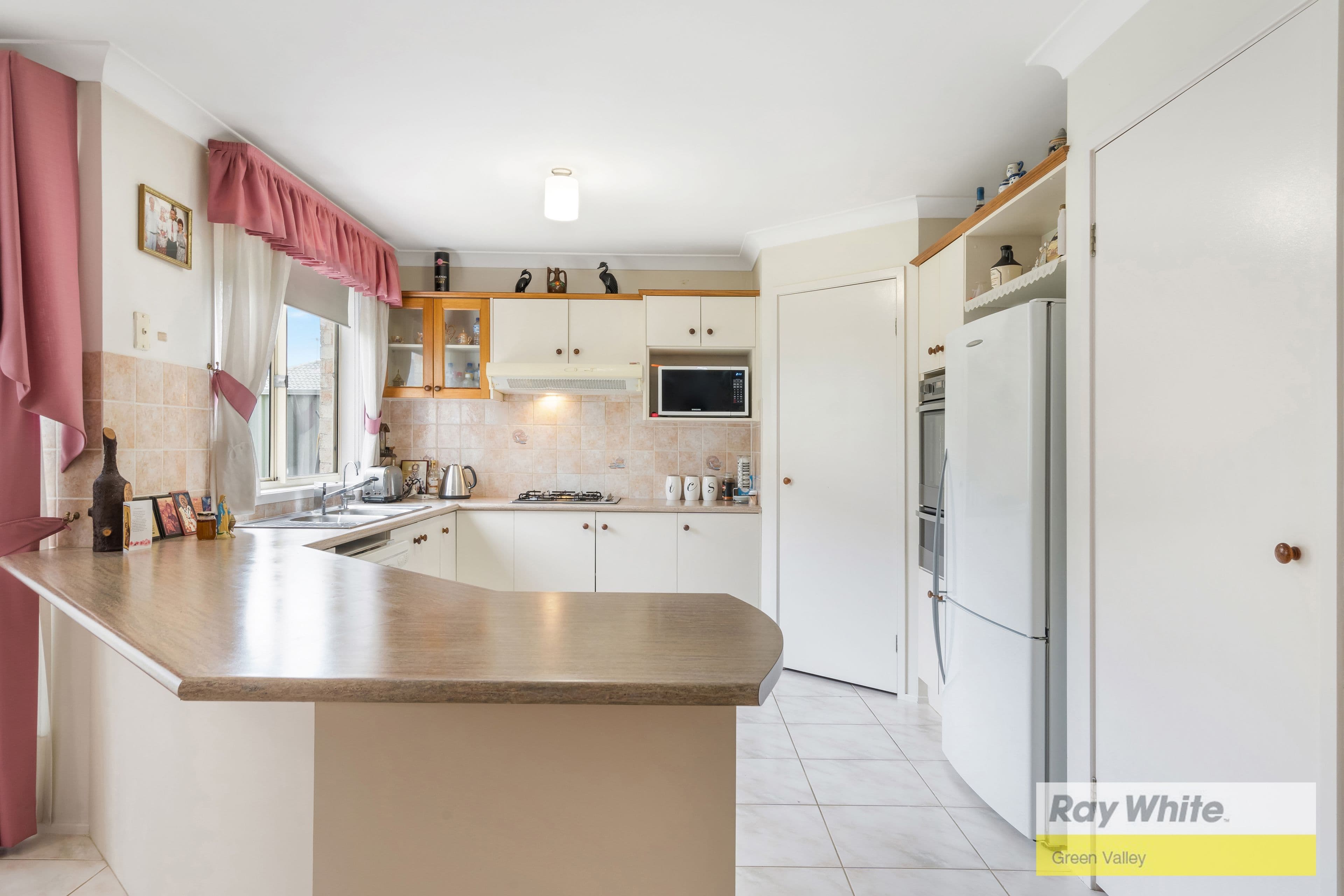 54 Lindeman Crescent, Green Valley NSW 2168, Green Valley - Thumbnail 7